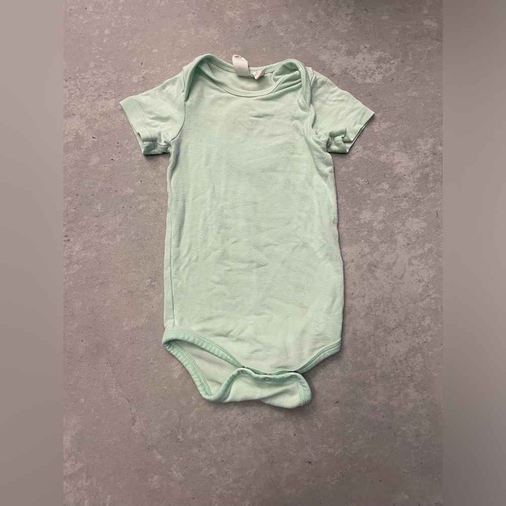 Kyte baby onesie